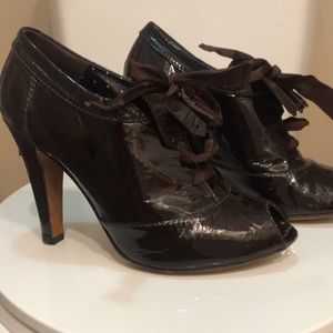 ⚡️FINAL PRICE⚡️ Rare Vintage Moschino High Heels Seen on Fran Drescher The Nanny